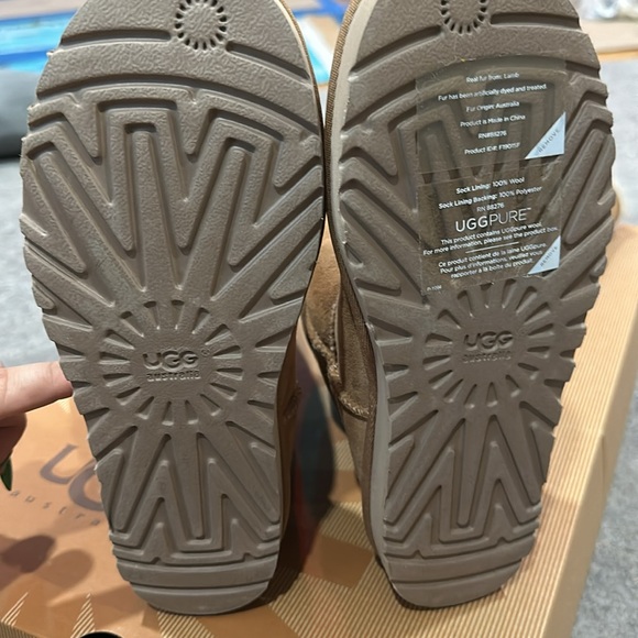 Bailey Button Over the Knee Ugg Boots - Picture 6 of 9